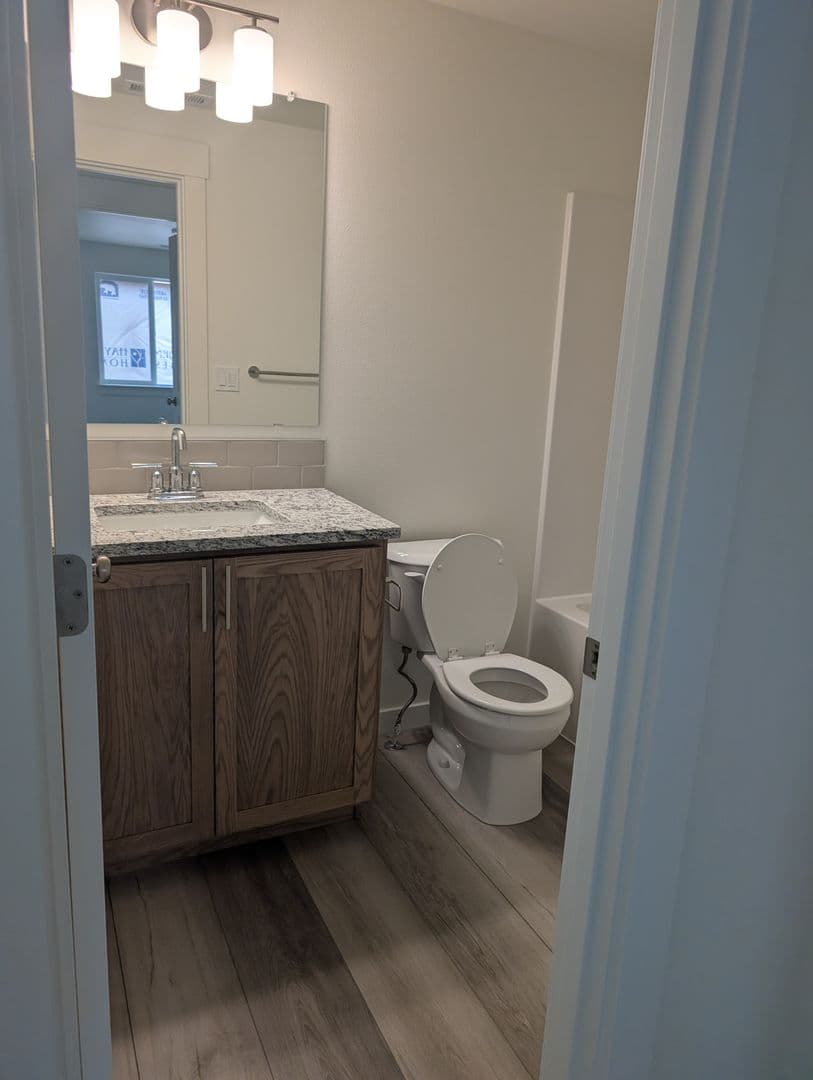 Bend House: 61073 NE Unity Place