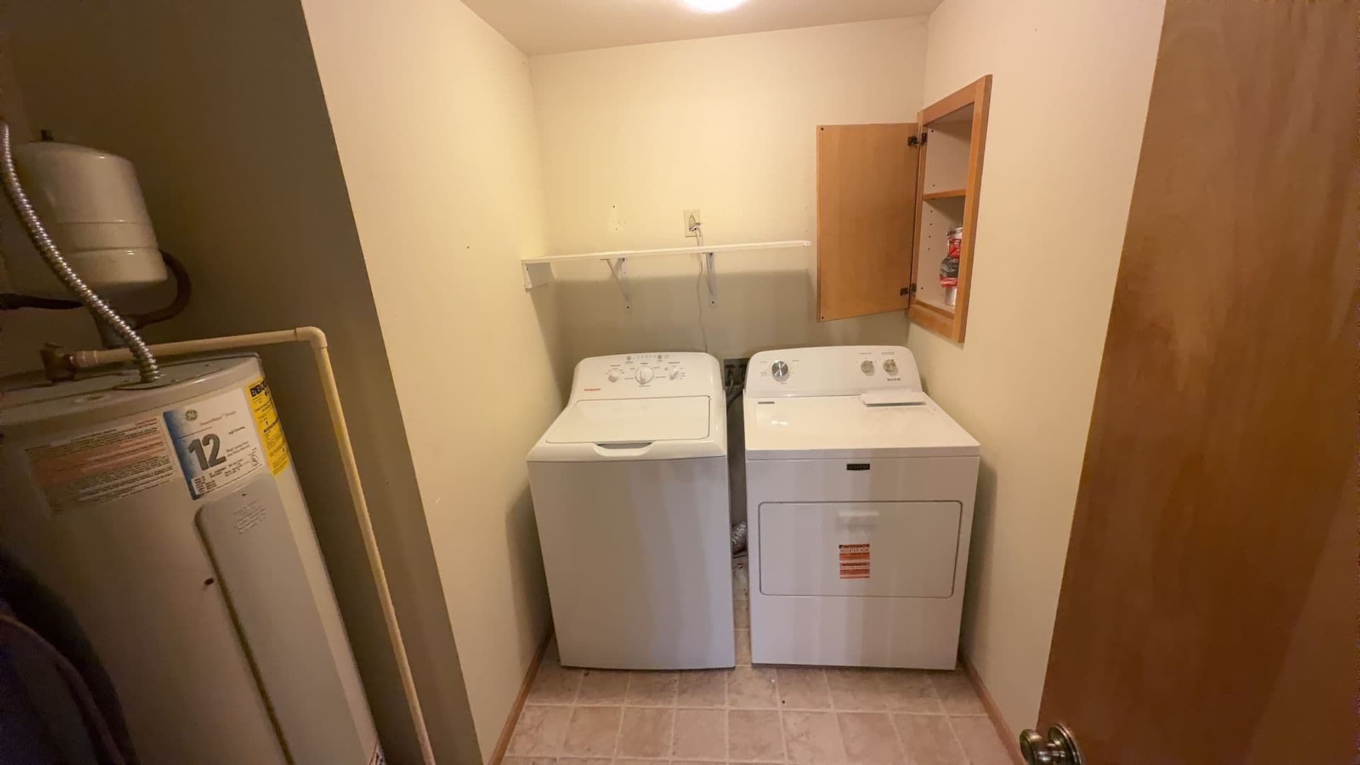 Bend House: 2741 NE Laramie Way