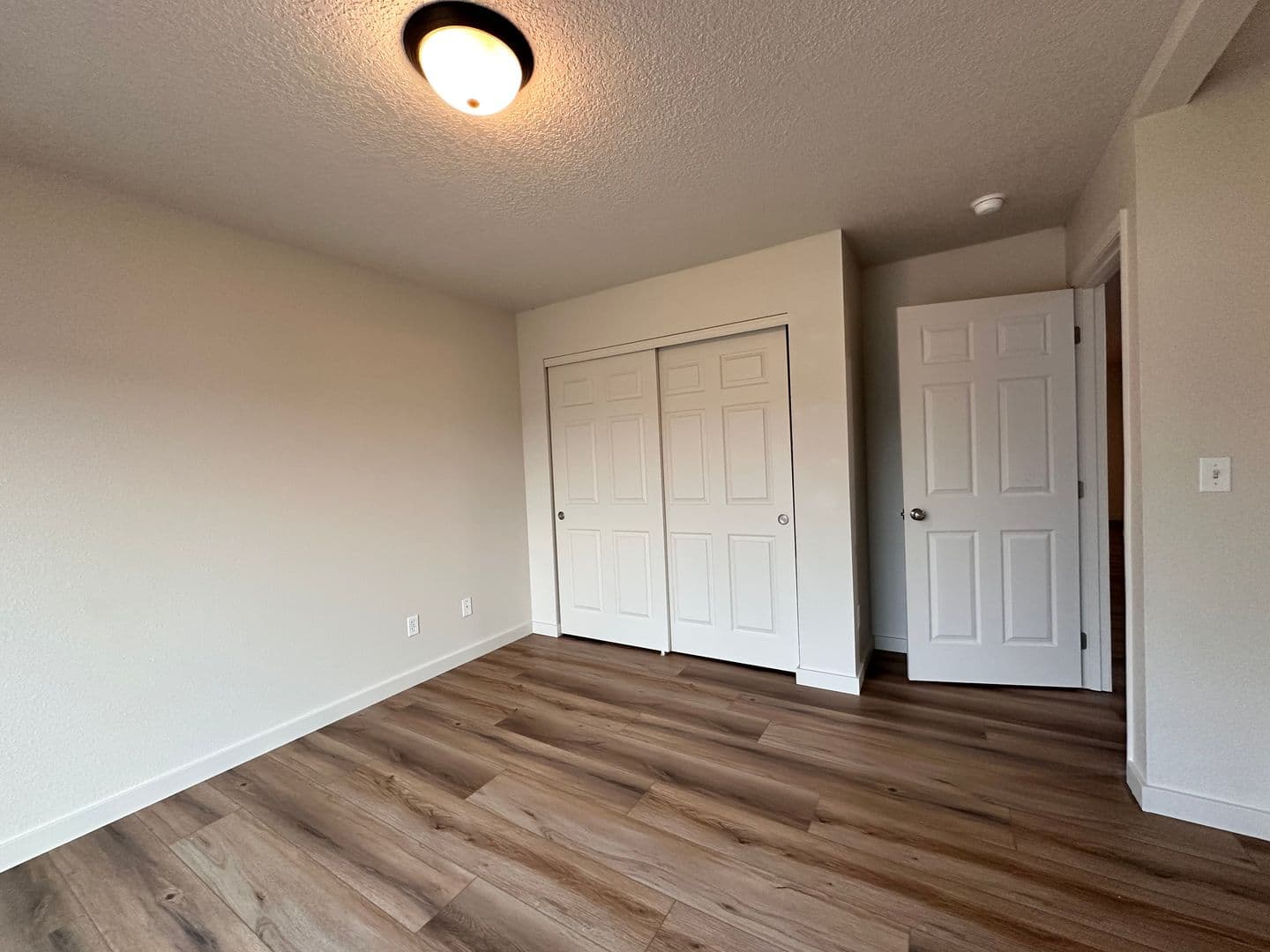 Prineville Apartment: 1020 NW 10th St
