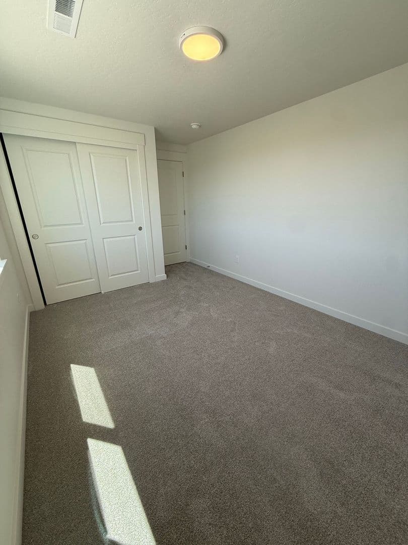 Bend House: 61073 NE Unity Place