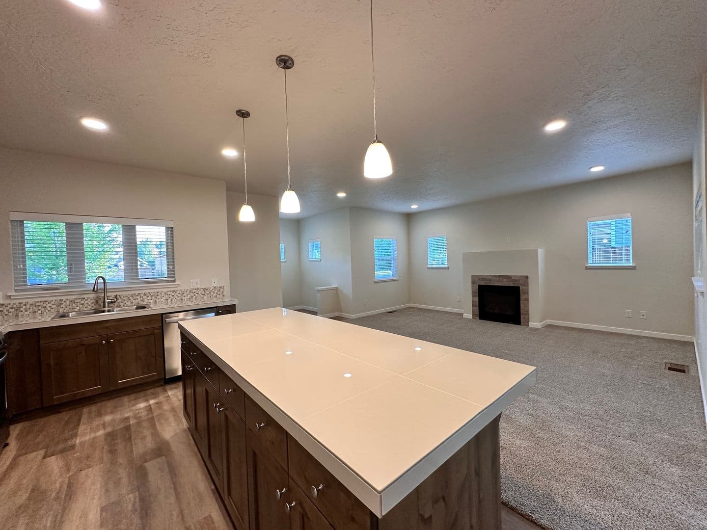 Prineville House: 742 NE Union Loop