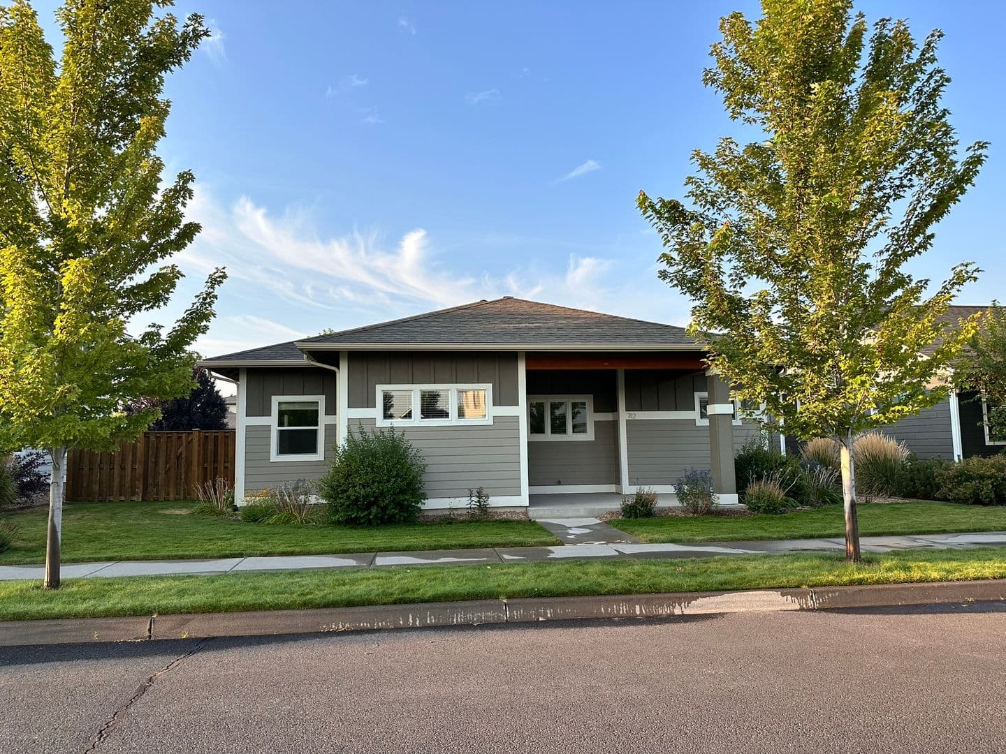 Prineville House: 742 NE Union Loop