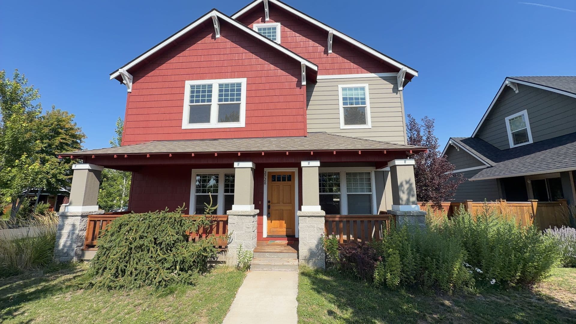 Bend House: 2728 NE Black Oak Place