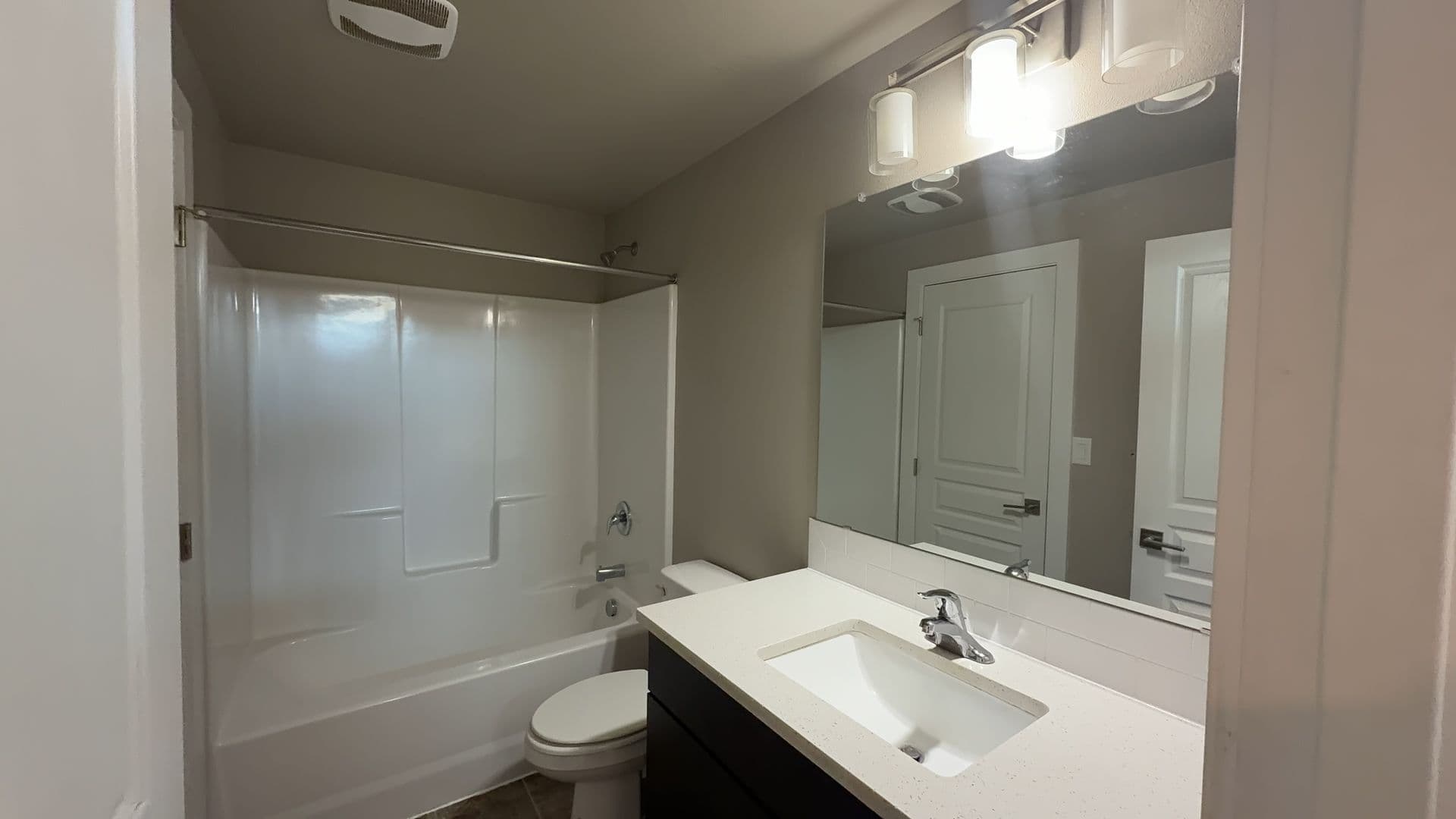 Bend House: 1542 NE Butler Market Rd