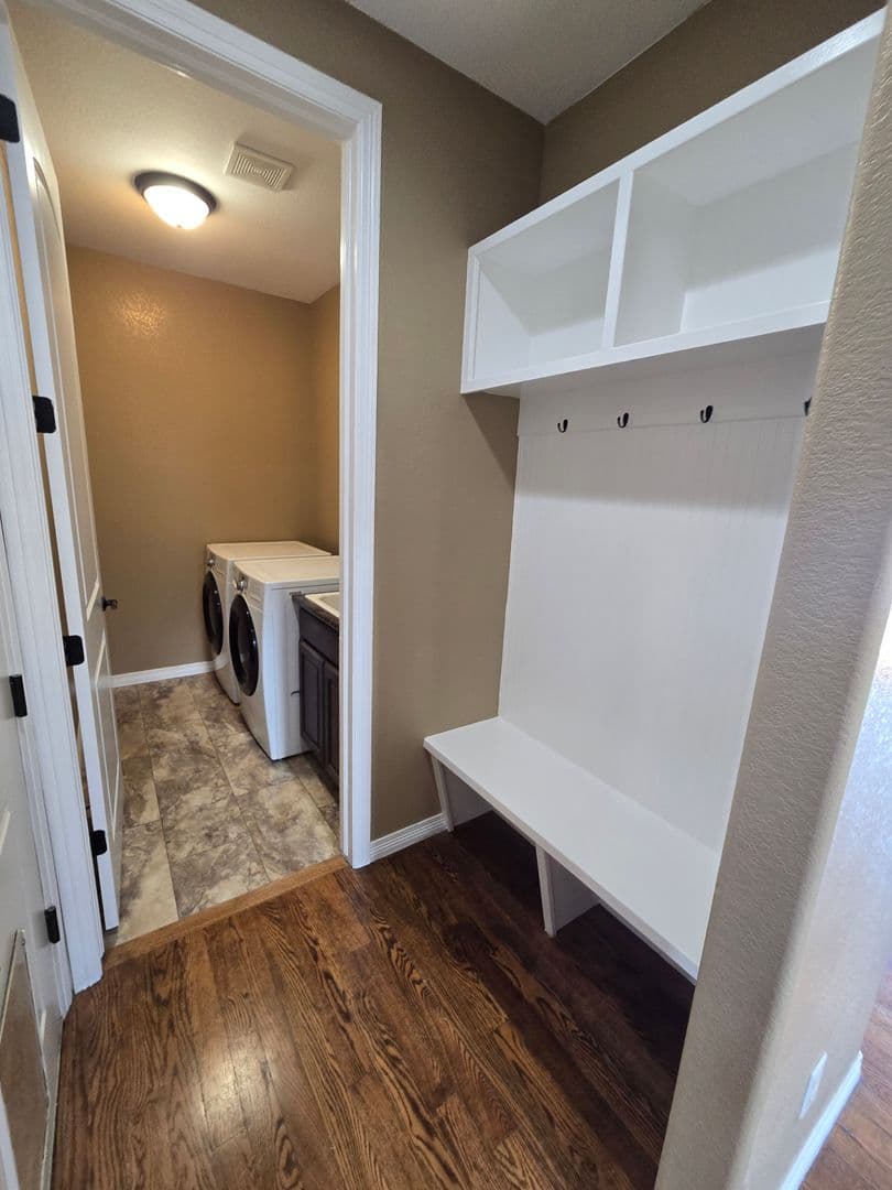 Thornton House: 9400 Yucca Way