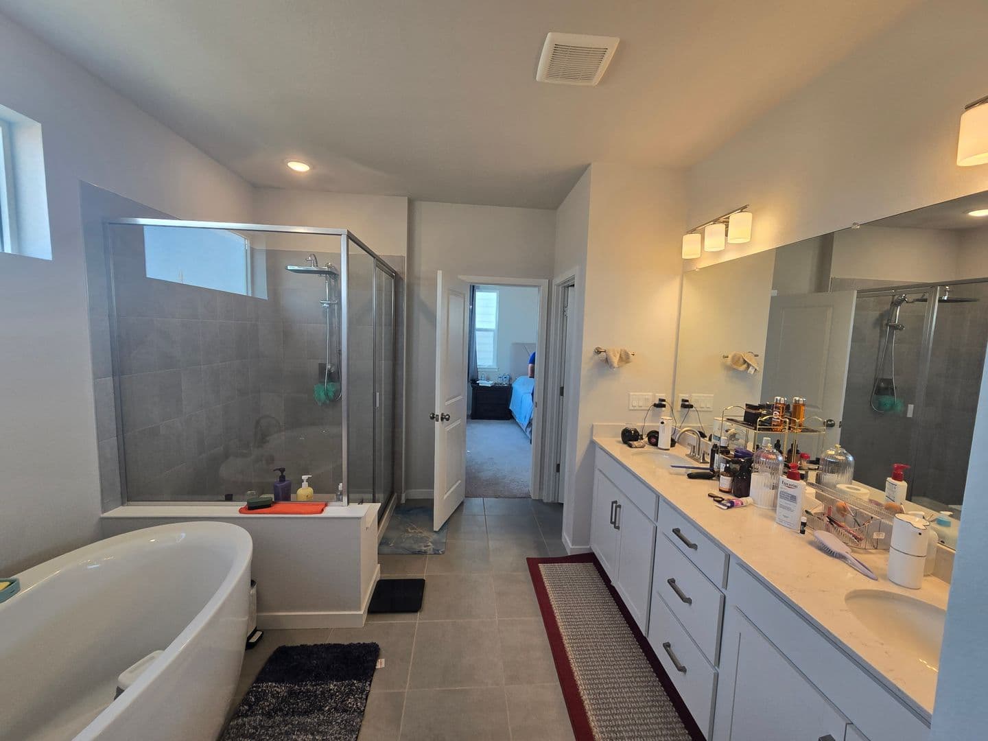 Erie House: 1431 Loraine Cir N
