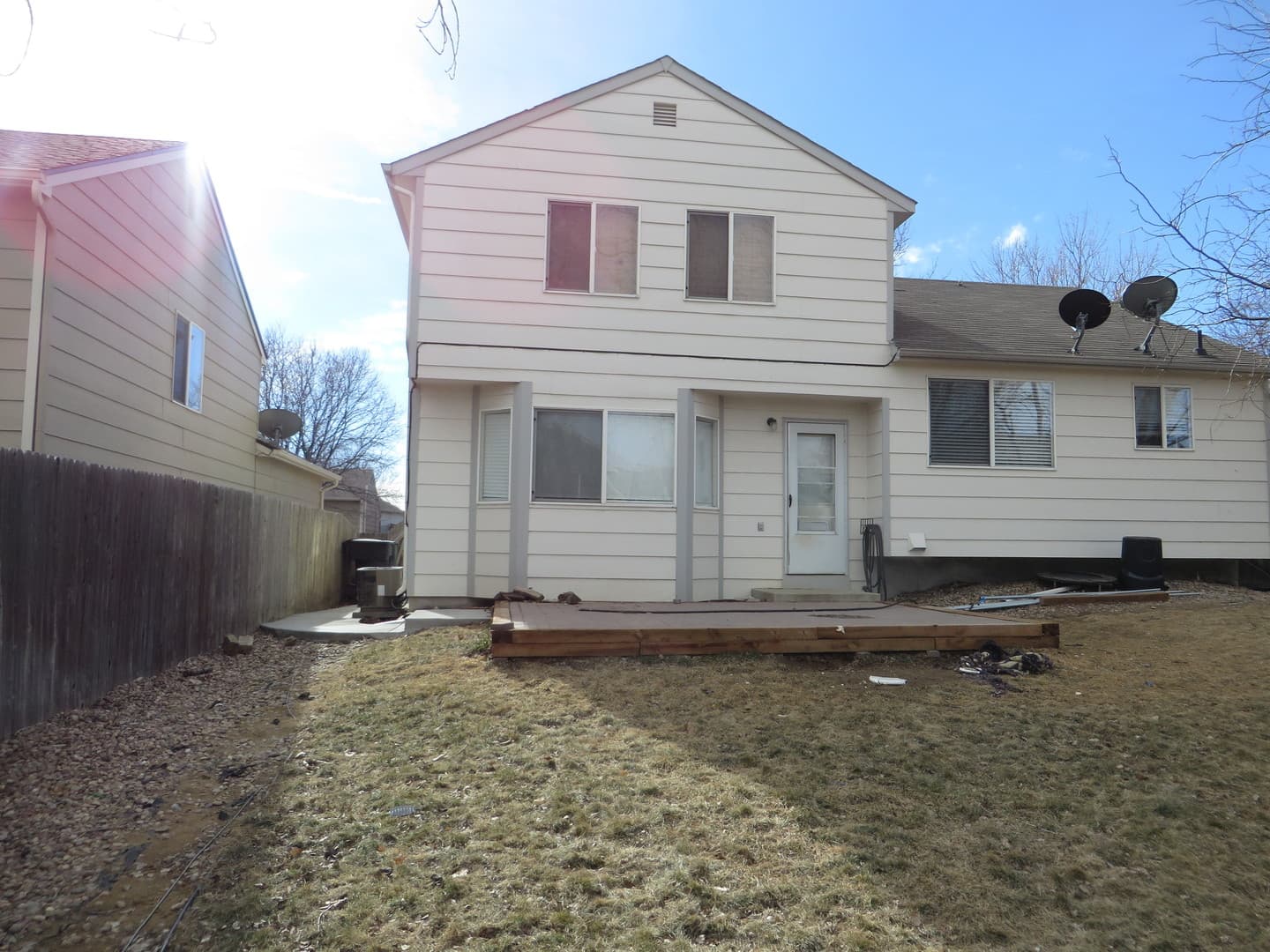 Thornton House: 5353 E 128th Cir