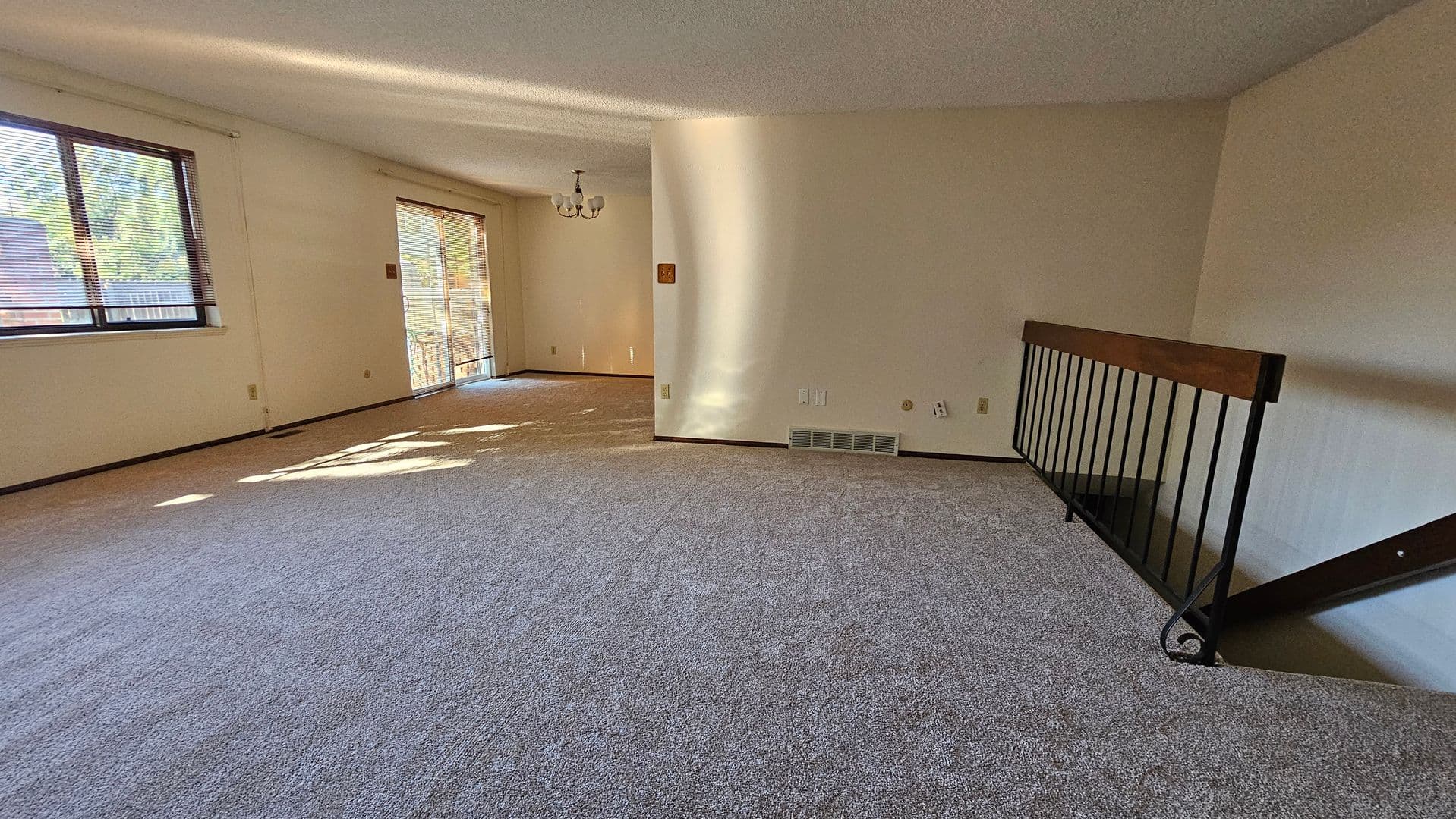 Arvada House: 13884 W 68th Drive