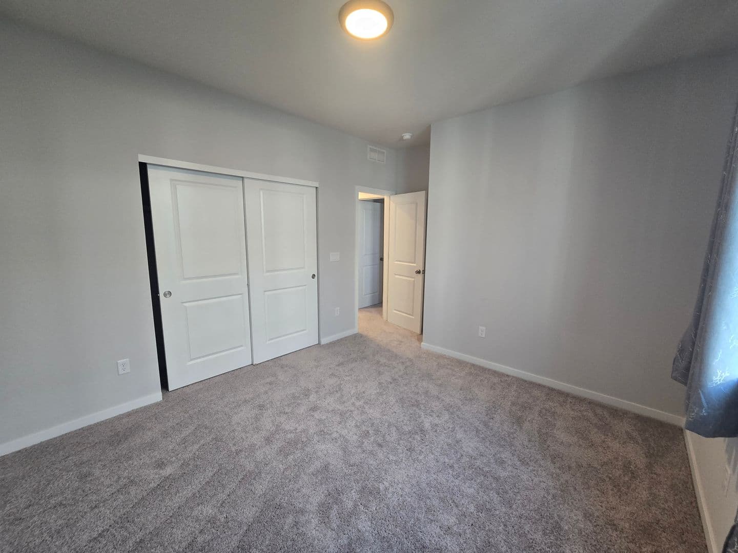 Erie House: 1431 Loraine Cir N