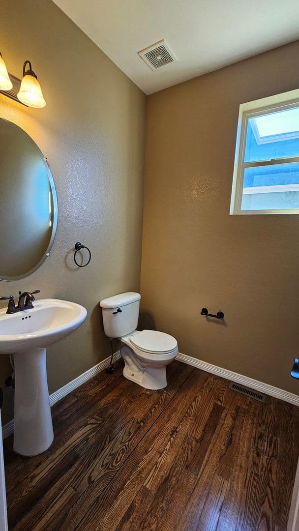 Thornton House: 9400 Yucca Way