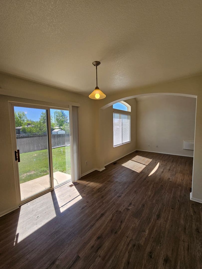 Broomfield House: 12236 Utica St