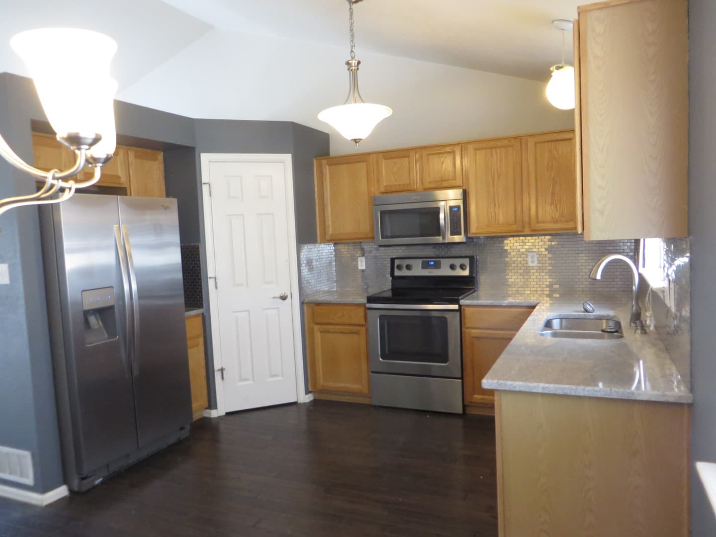 Thornton House: 5353 E 128th Cir