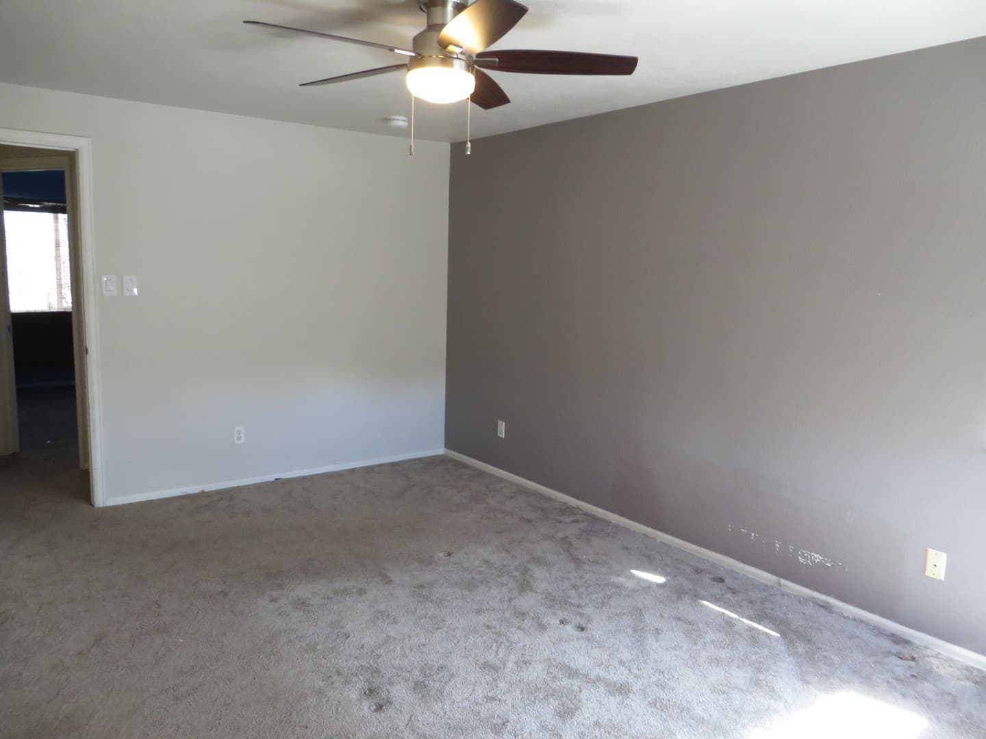 Thornton House: 5353 E 128th Cir