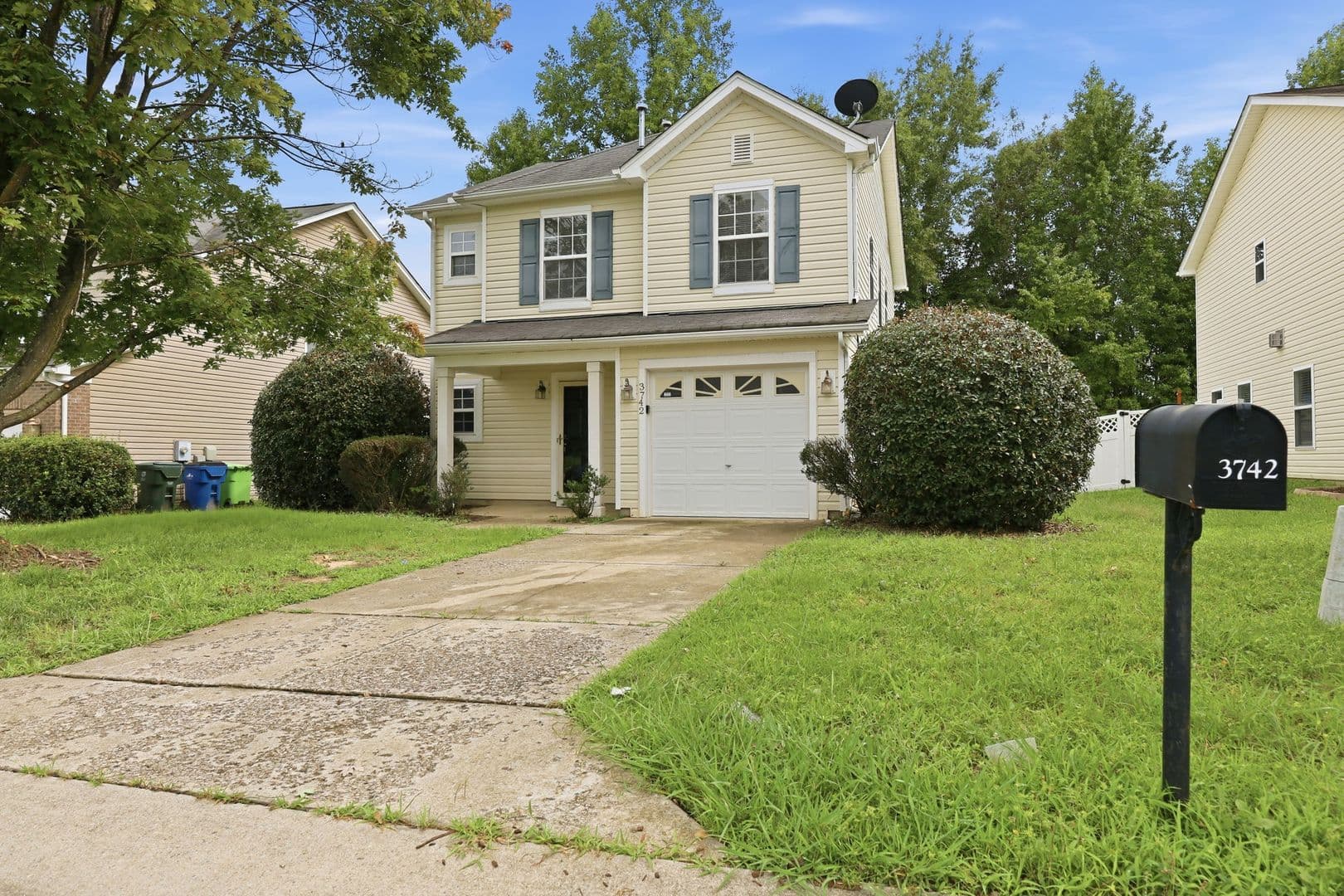 Raleigh House: 3742 Marshlane Way