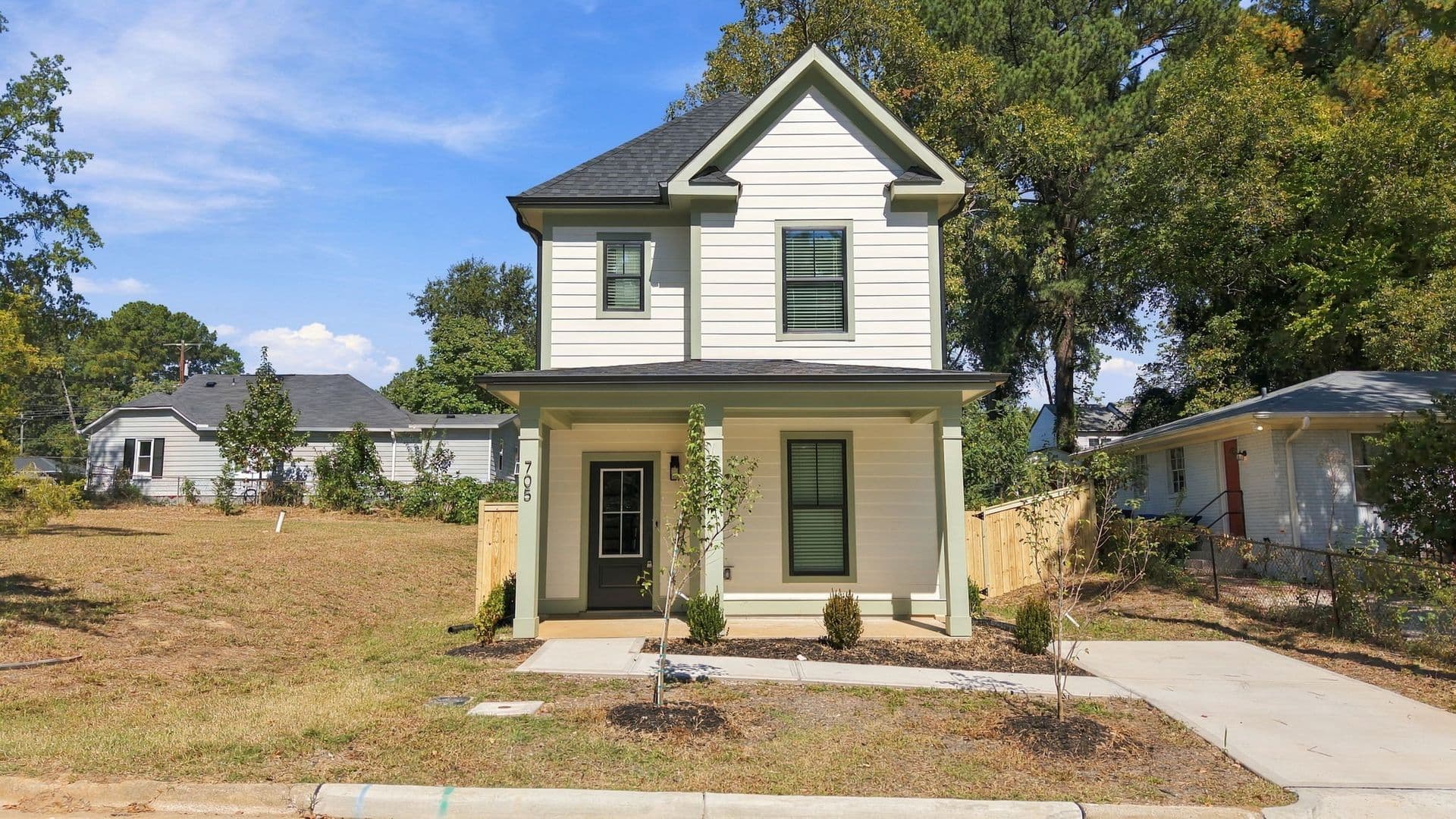 Durham House: 705 Hope Ave