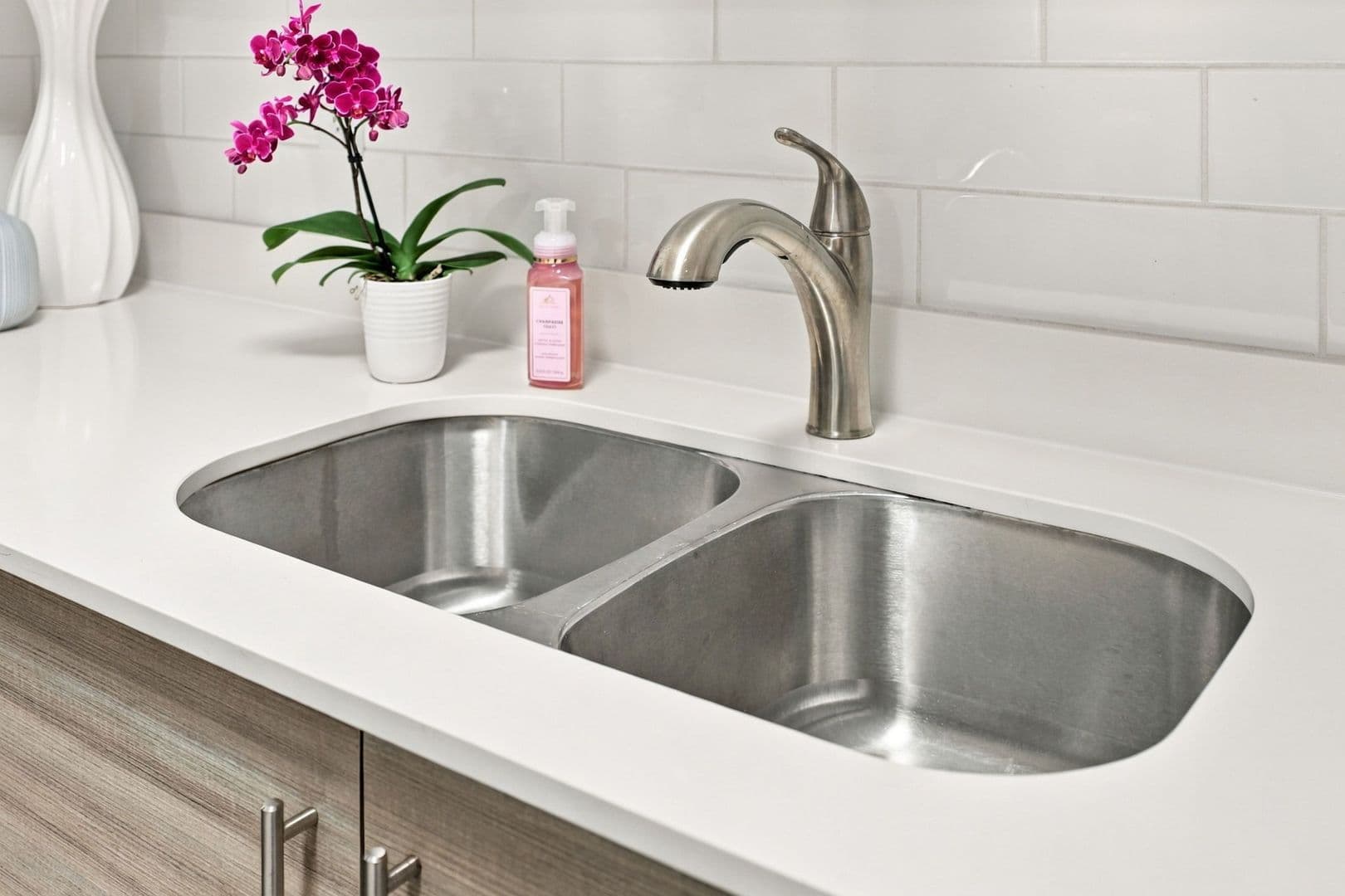 Raleigh Apartment: 1309 Kent Rd