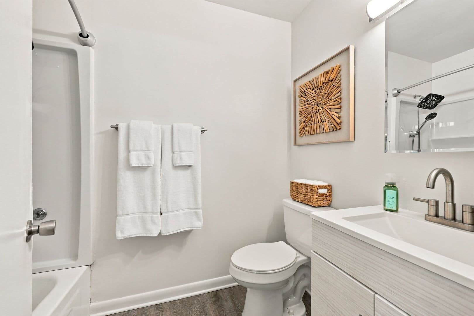 Raleigh Apartment: 1309 Kent Rd