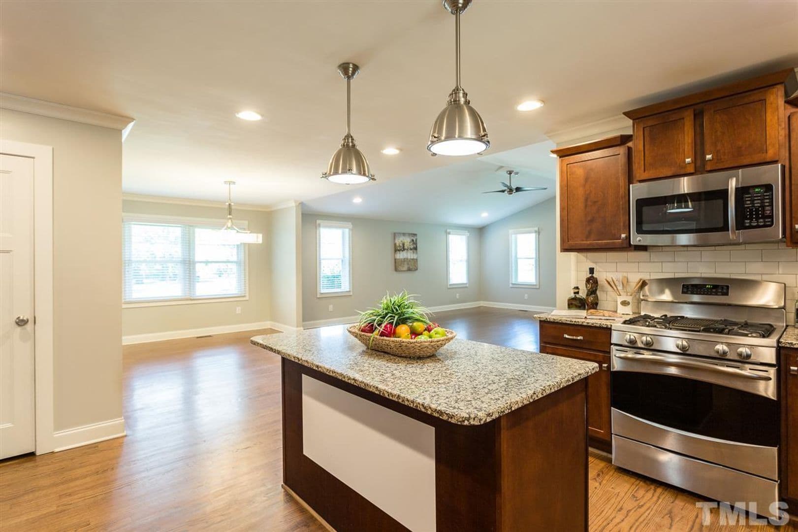 Raleigh House: 1124 Tonsler Drive