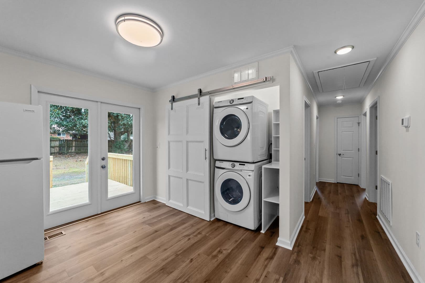 Smithfield House: 105 Shady Lane Dr.