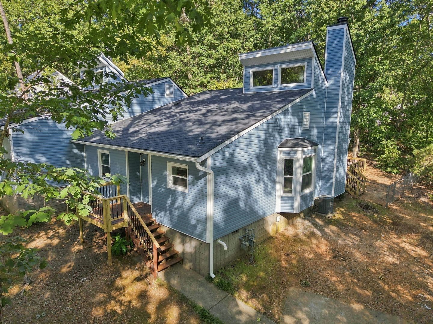 Raleigh House: 4011 Arckelton Dr.