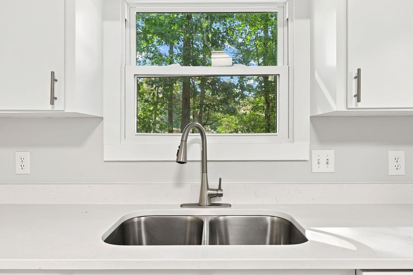 Raleigh House: 4011 Arckelton Dr.