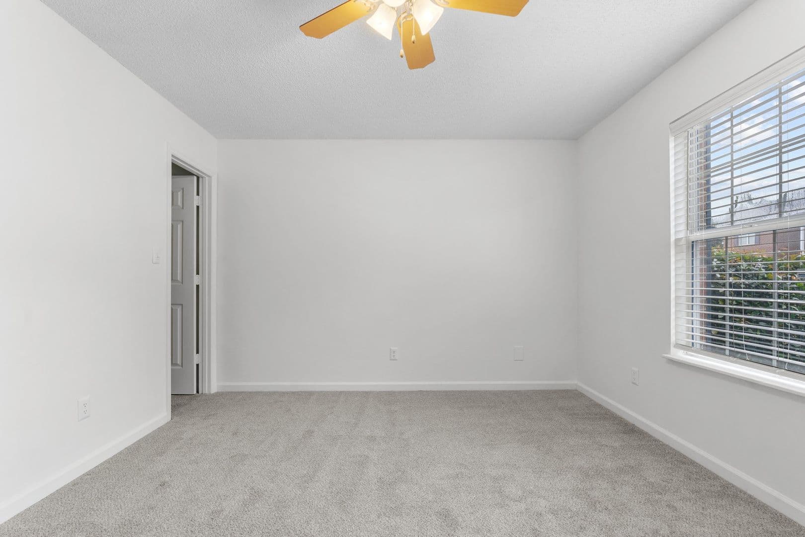 Fayetteville Apartment: 208-246 Partners Way