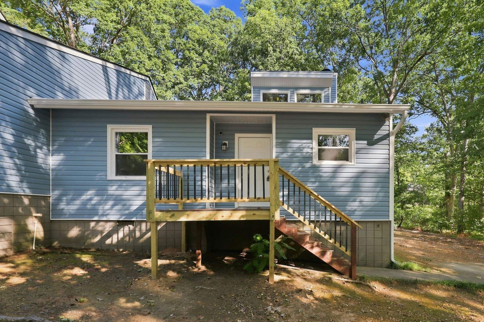 Raleigh House: 4011 Arckelton Dr.