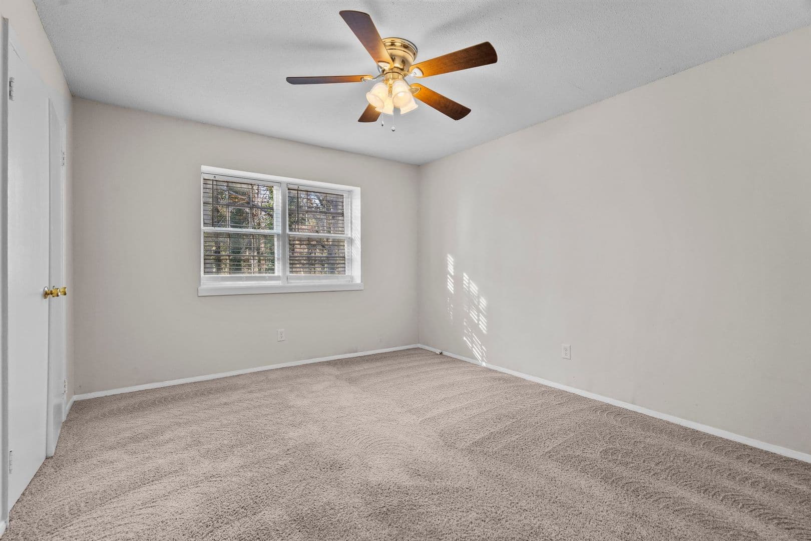 Mebane Apartment: 300 E McPherson Dr