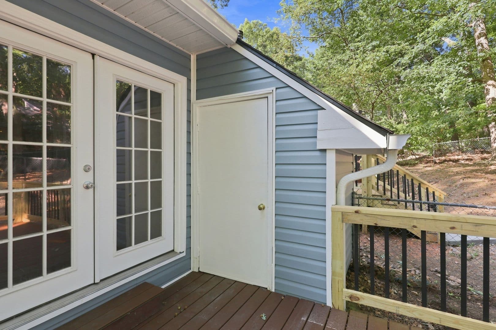 Raleigh House: 4011 Arckelton Dr.