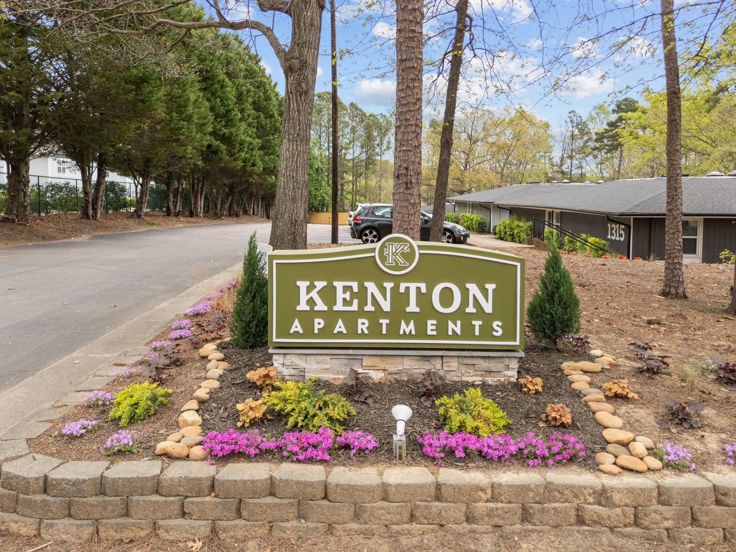 Raleigh Apartment: 1309 Kent Rd