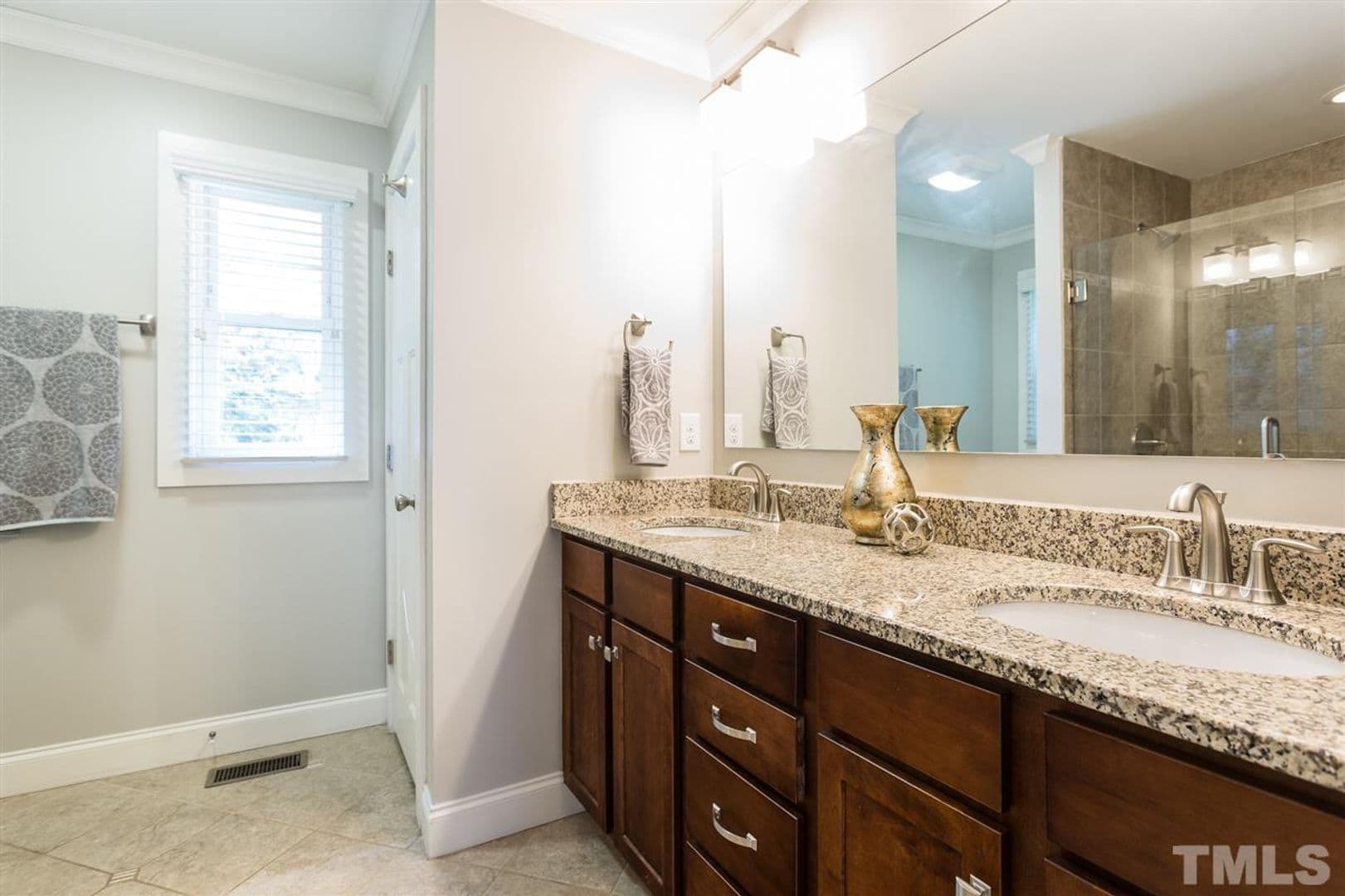Raleigh House: 1124 Tonsler Drive