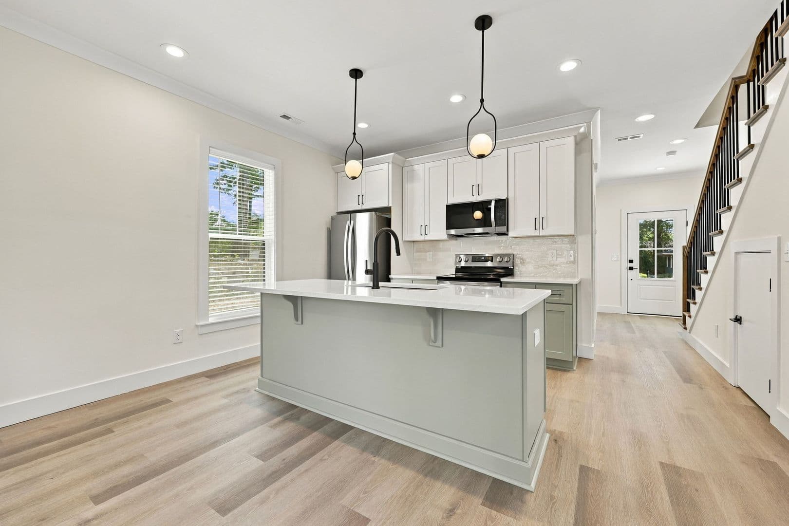 Durham House: 705 Hope Ave