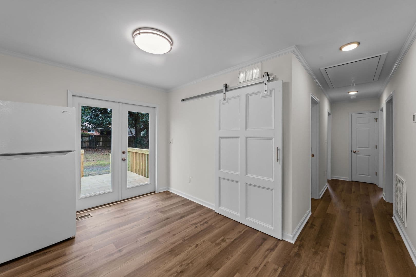 Smithfield House: 105 Shady Lane Dr.