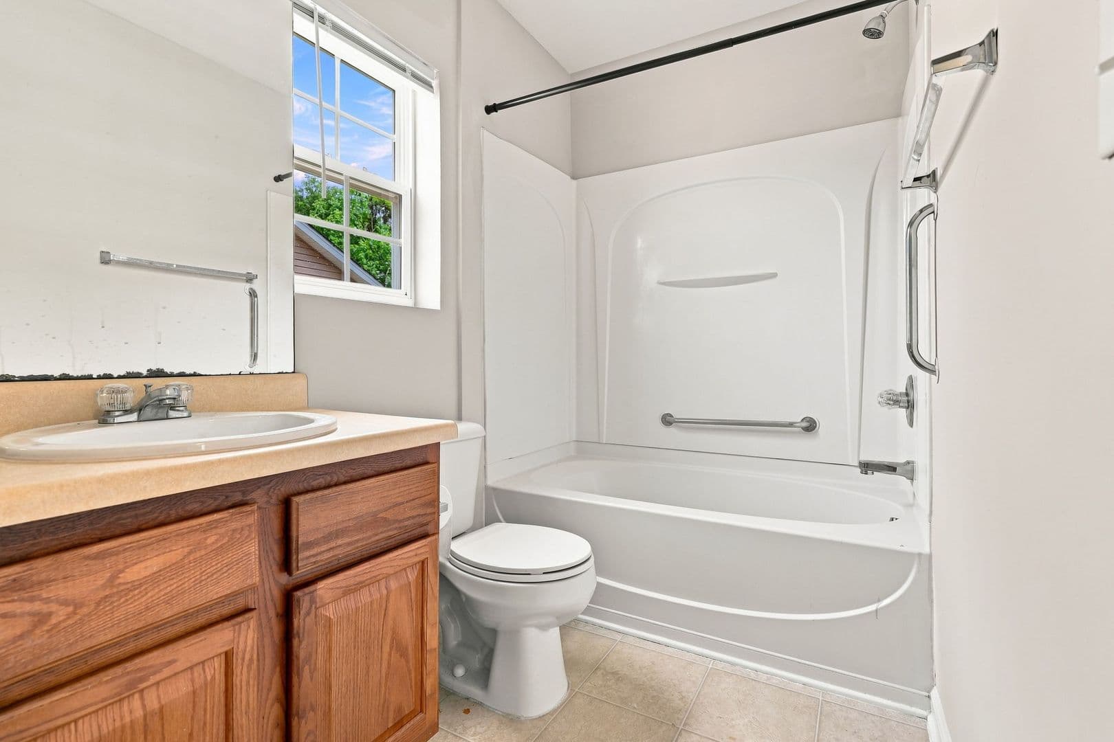 Raleigh House: 3742 Marshlane Way