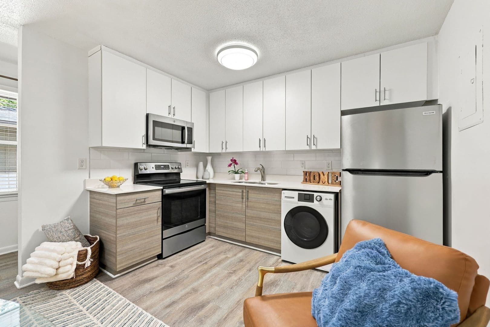 Raleigh Apartment: 1309 Kent Rd