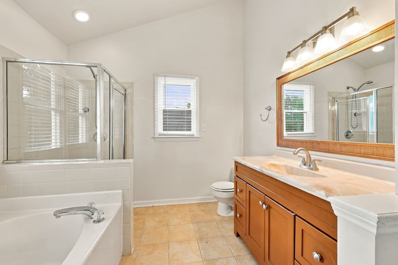 Raleigh House: 4952 Harbour Towne Drive
