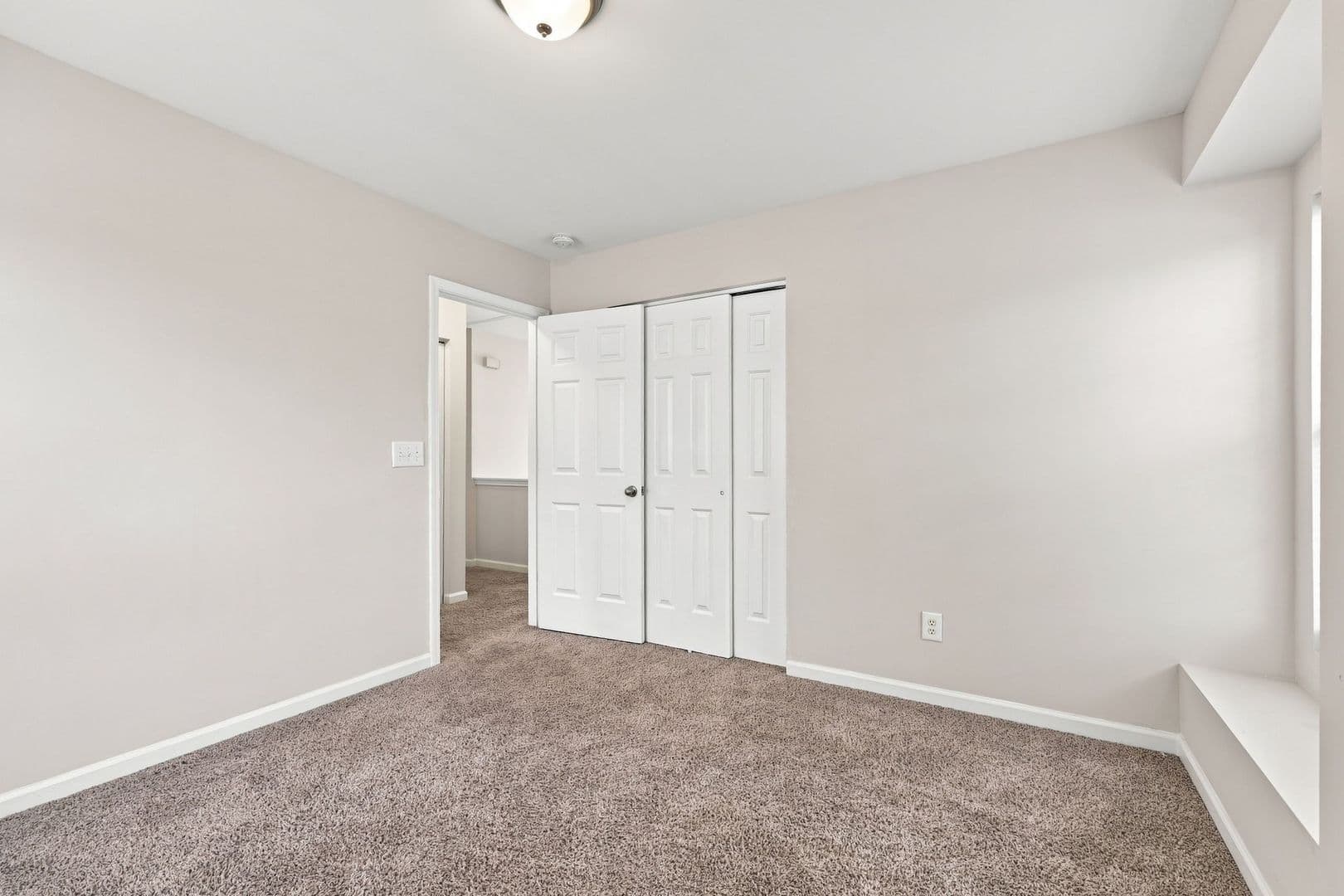 Raleigh House: 3742 Marshlane Way