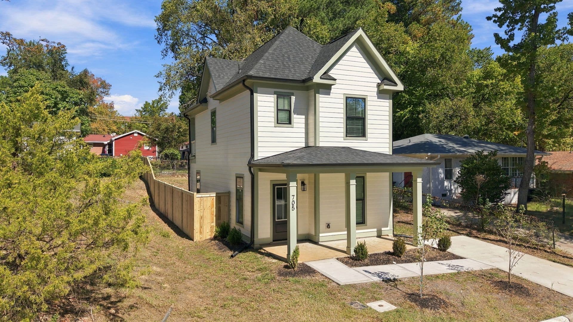 Durham House: 705 Hope Ave
