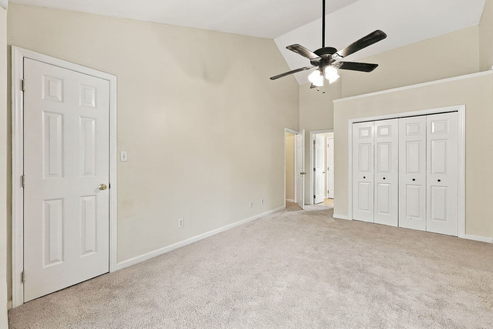 Raleigh House: 4952 Harbour Towne Drive