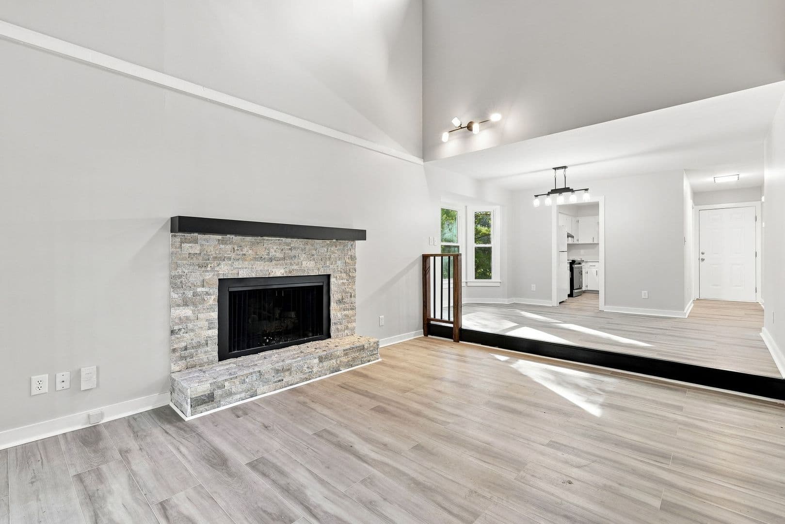 Raleigh House: 4011 Arckelton Dr.