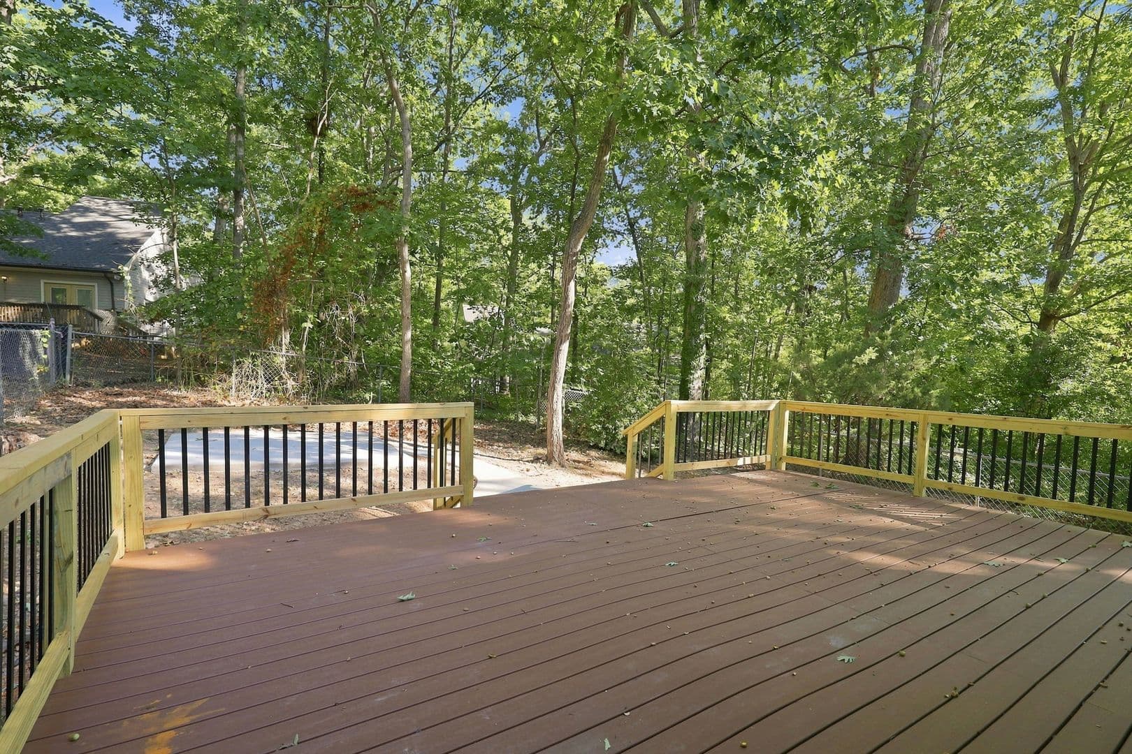 Raleigh House: 4011 Arckelton Dr.