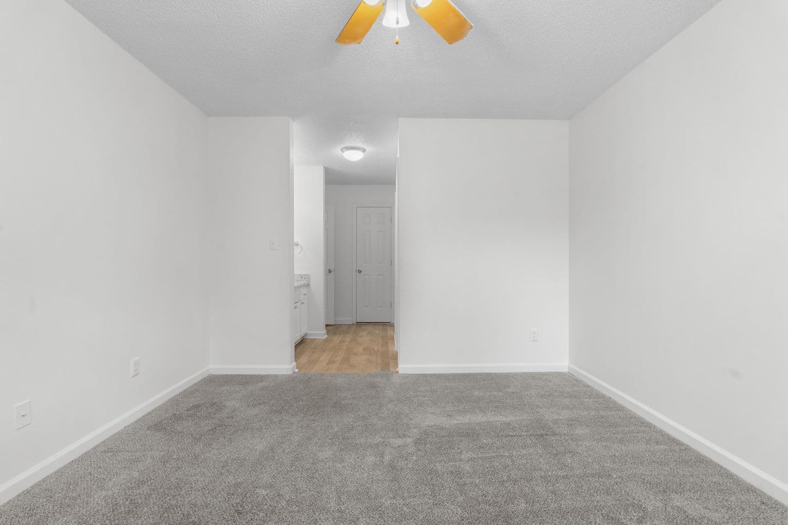 Fayetteville Apartment: 208-246 Partners Way