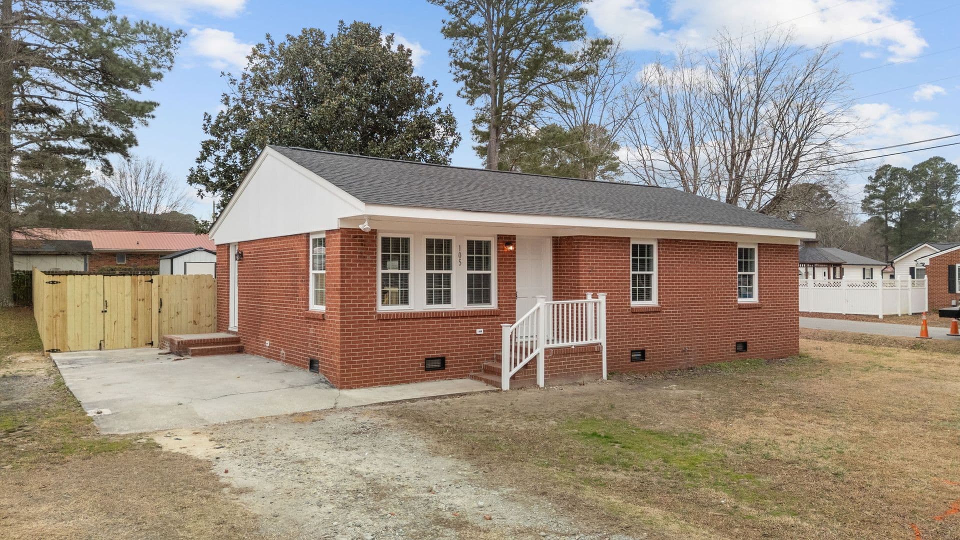 Smithfield House: 105 Shady Lane Dr.