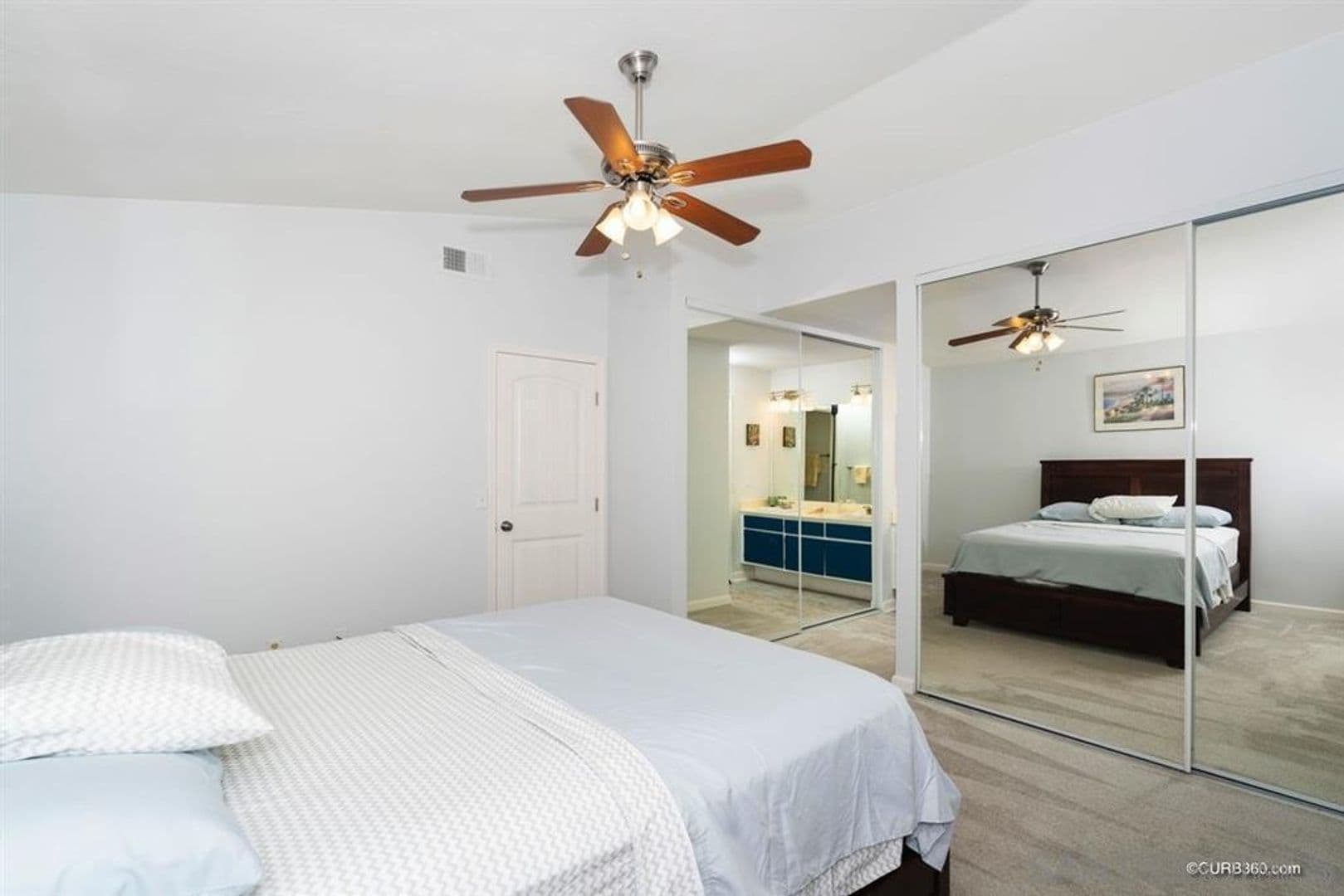 Santee House: 10351 Cadwell Rd