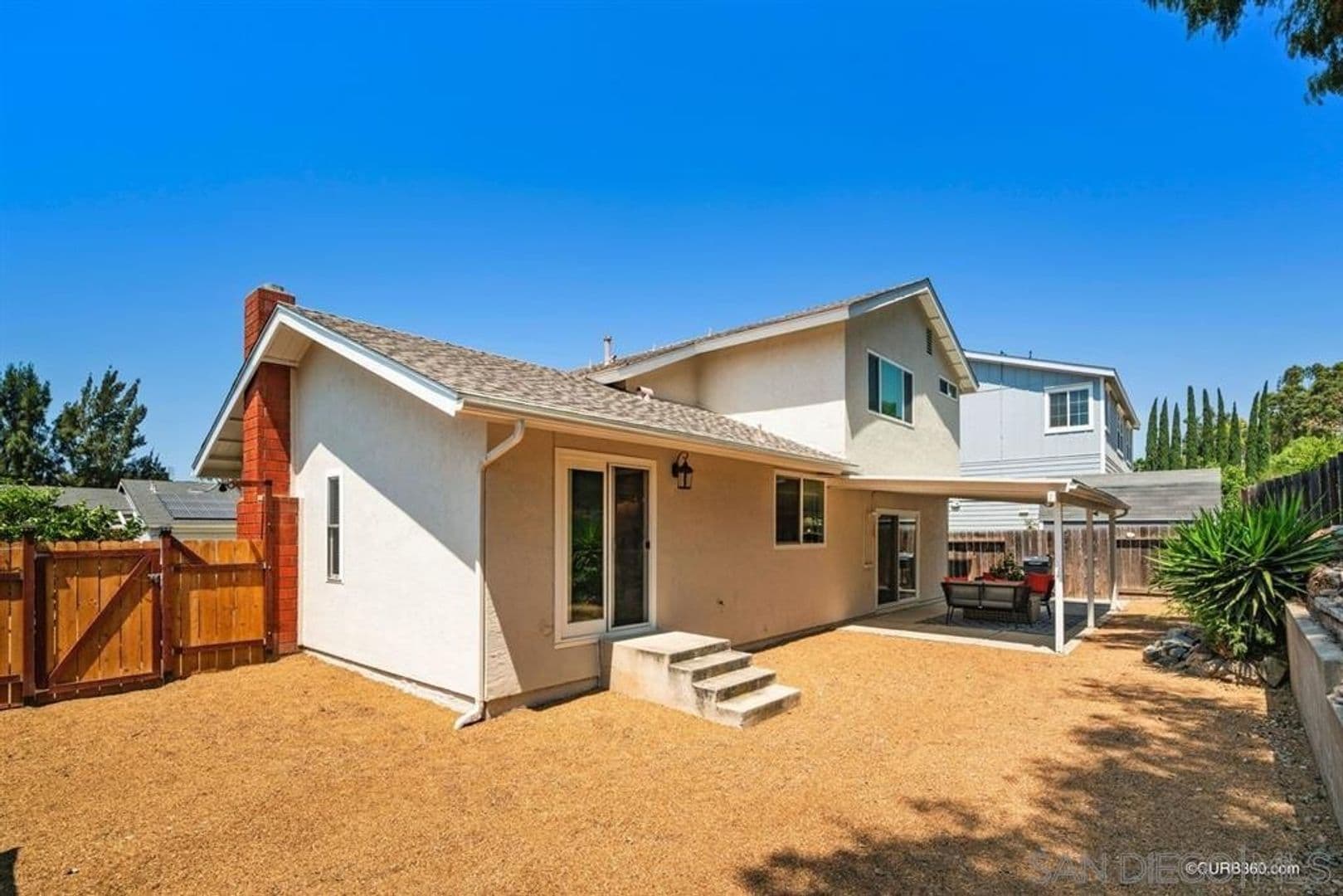 Santee House: 10351 Cadwell Rd