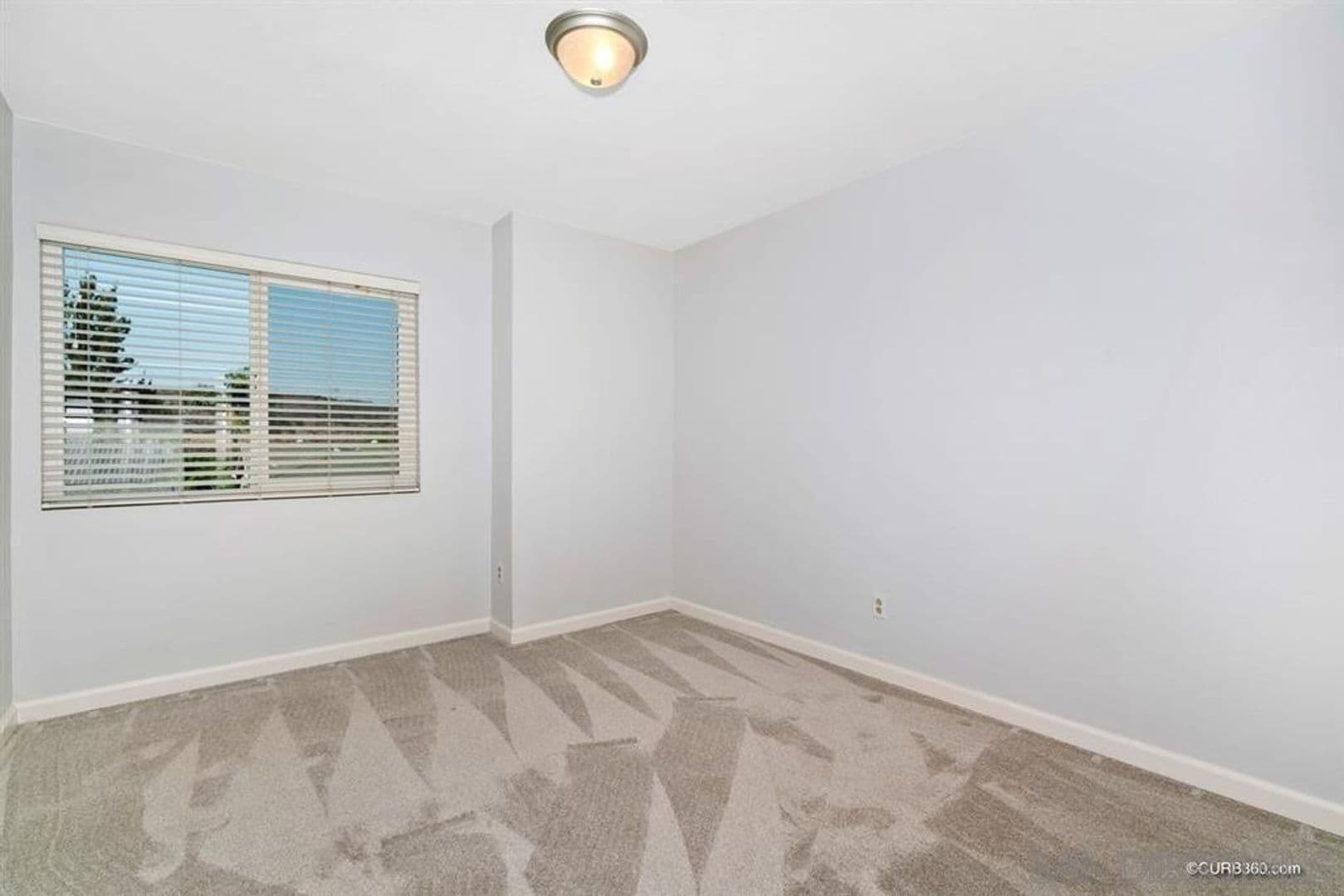 Santee House: 10351 Cadwell Rd