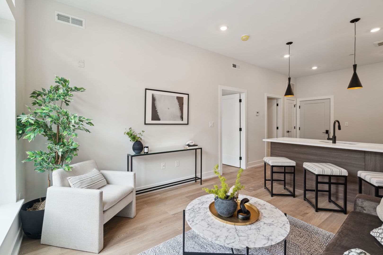 Philadelphia Apartment: 720 W Thompson St