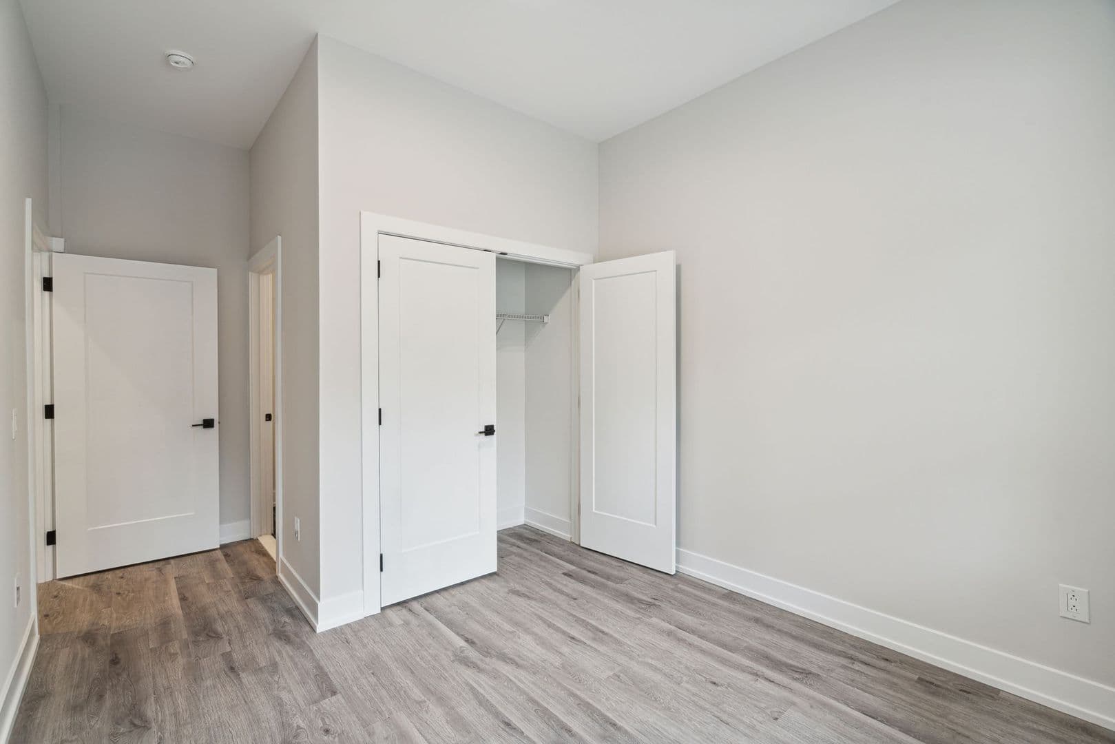 Philadelphia Apartment: 6144 Germantown Avenue