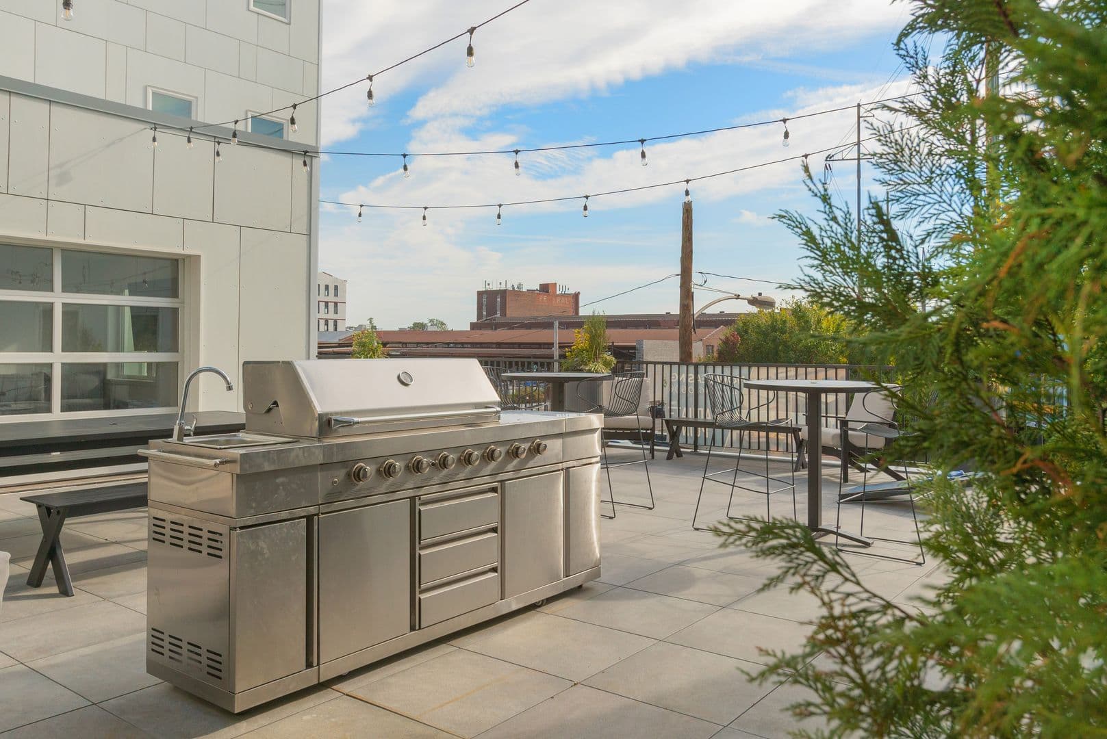 Philadelphia Apartment: 2501 Washington Avenue