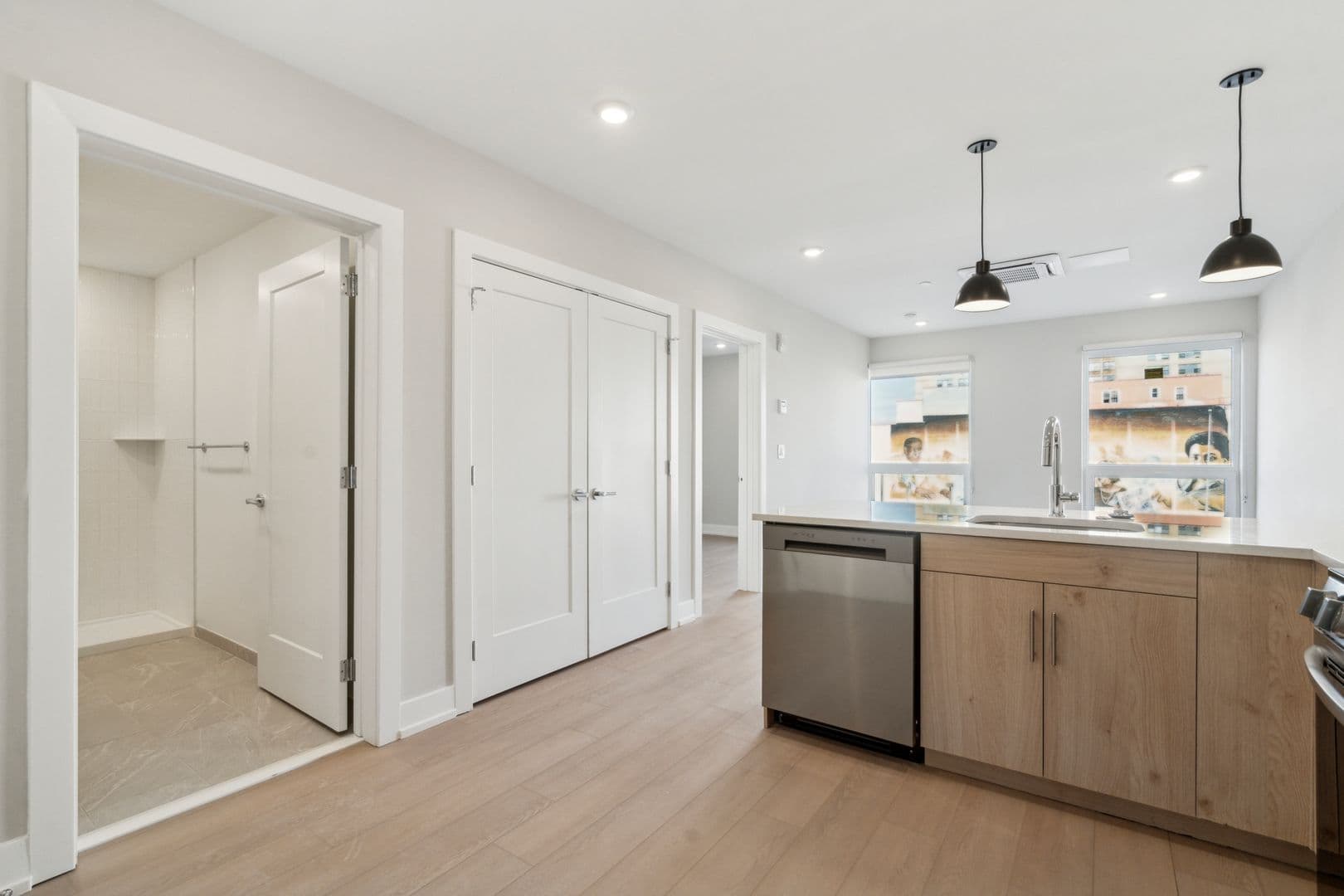 Philadelphia Apartment: 922 N Broad Street